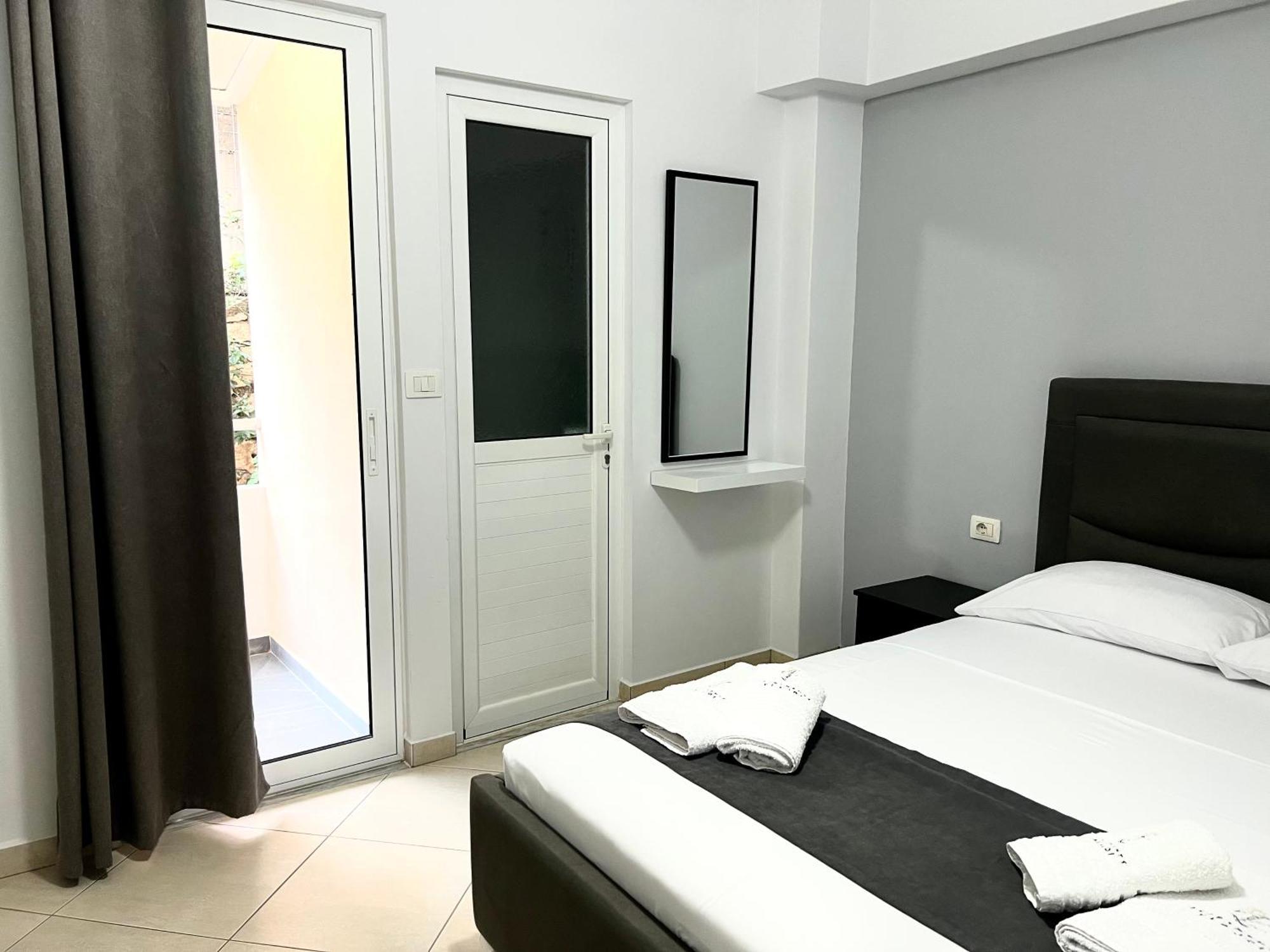 Apartments Klajdi Sarandë 외부 사진